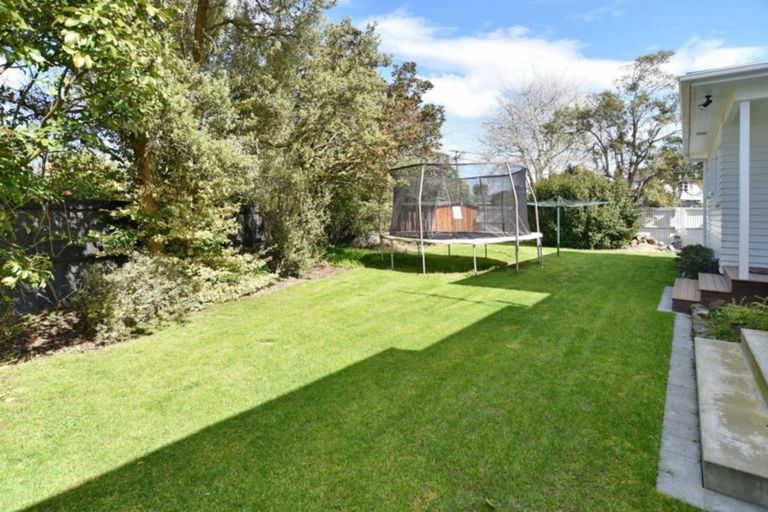 Photo of property in 4 Saint James Avenue, Papanui, Christchurch, 8053
