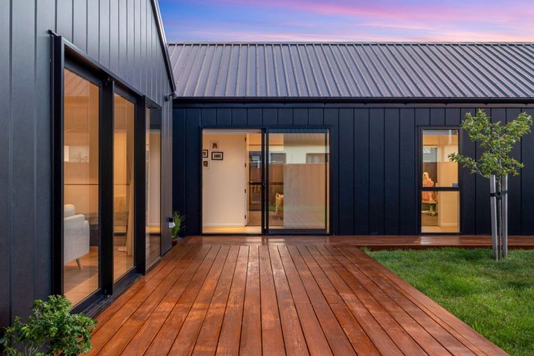 Photo of property in 6 Boag Place, Halswell, Christchurch, 8025