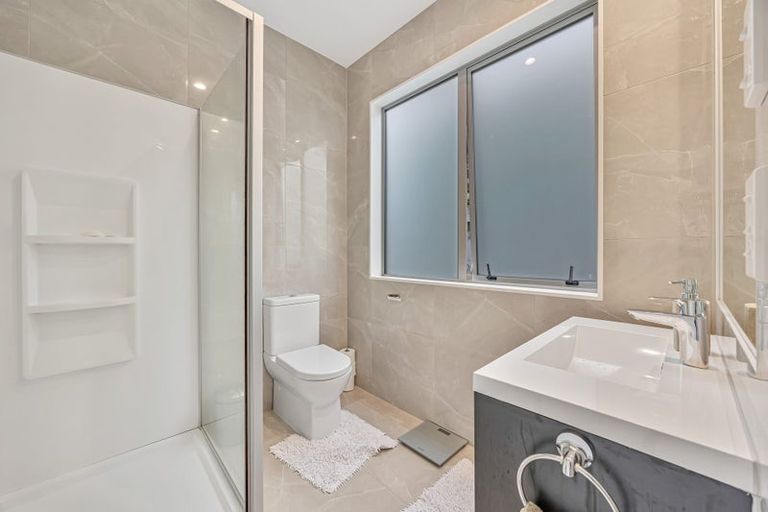 Photo of property in 6 Kainga Lane, Whenuapai, Auckland, 0618