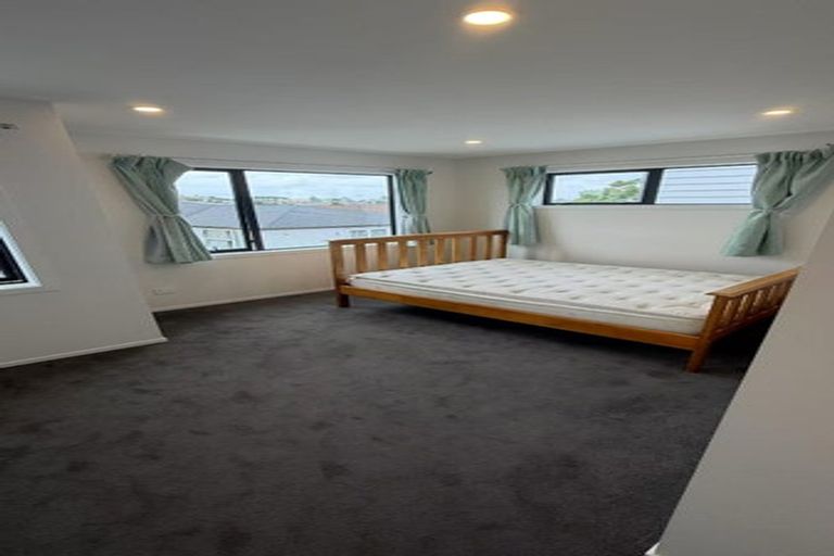 Photo of property in 39b Exminster Street, Blockhouse Bay, Auckland, 0600