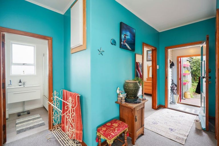 Photo of property in 23 Osborne Street, Riverton/aparima, Riverton, 9822