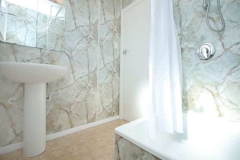 Photo of property in 30 Nottingham Avenue, Awapuni, Palmerston North, 4412