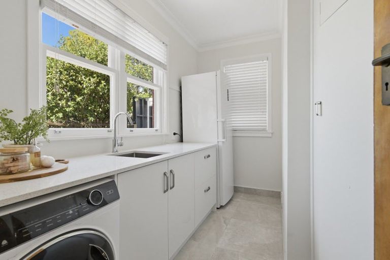 Photo of property in 107 Fourth Avenue, Tauranga, 3110