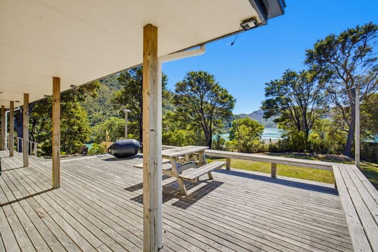 Photo of property in 3 Soucis Lane, Okiwi Bay, French Pass, 7193