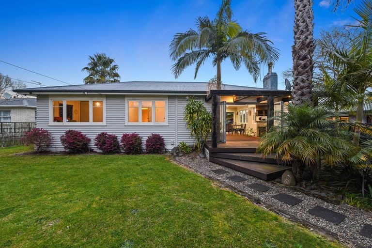 Photo of property in 17 Kingsway Crescent, Forest Lake, Hamilton, 3200