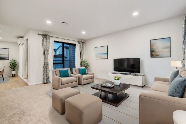 Photo of property in 27 Laquinta Place, Flat Bush, Auckland, 2019