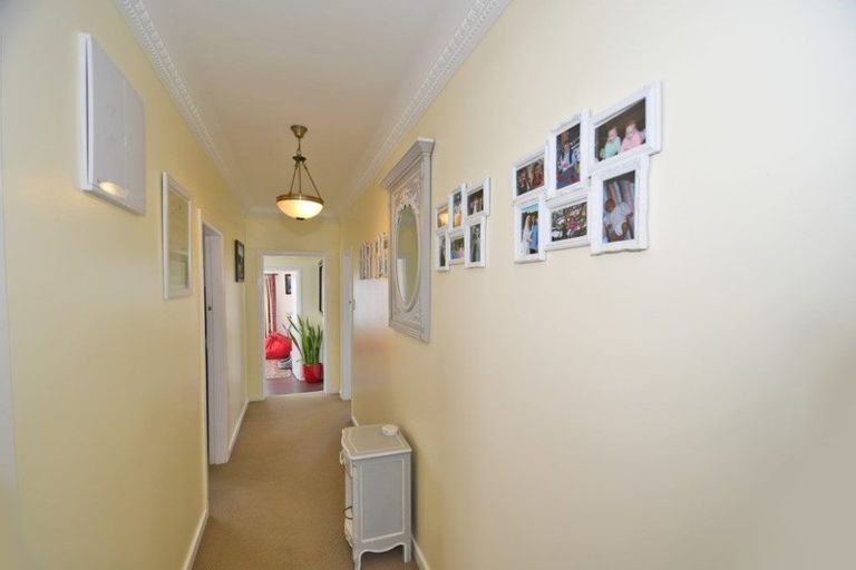 Photo of property in 12 Totara Road, Leigh, 0985