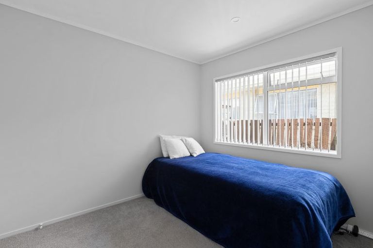 Photo of property in 2/8 Riverside Road, Orewa, 0931