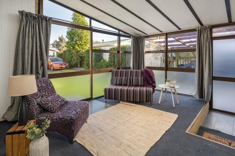 Photo of property in 28 Holdaway Street, Riversdale, Blenheim, 7201