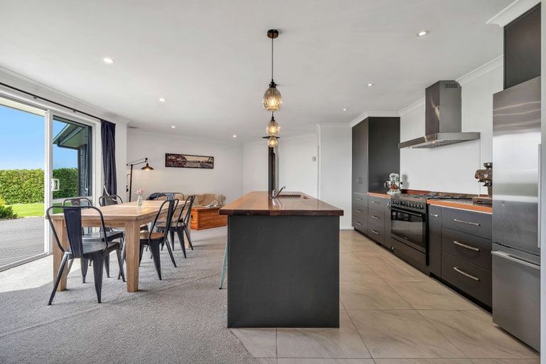 Photo of property in 169 Upper Pitone Road, Pitone, New Plymouth, 4374