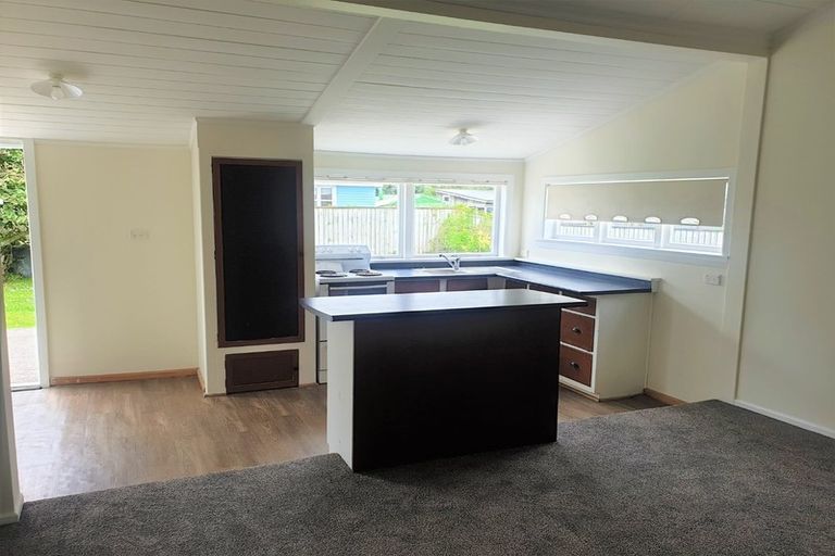 Photo of property in 41-41a Carthew Street, Okato, 4335