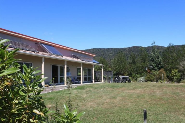 Photo of property in 18 Onekaka Iron Works Road, Onekaka, Takaka, 7182