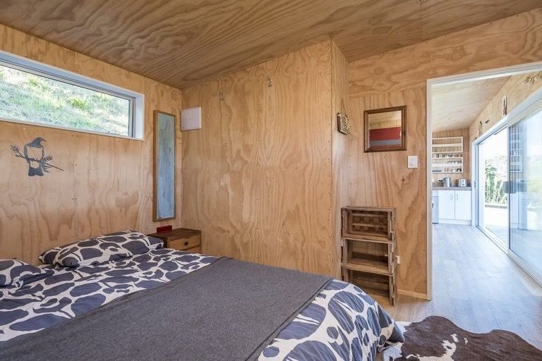 Photo of property in 33a Hicks Crescent, Waikanae Beach, Waikanae, 5036