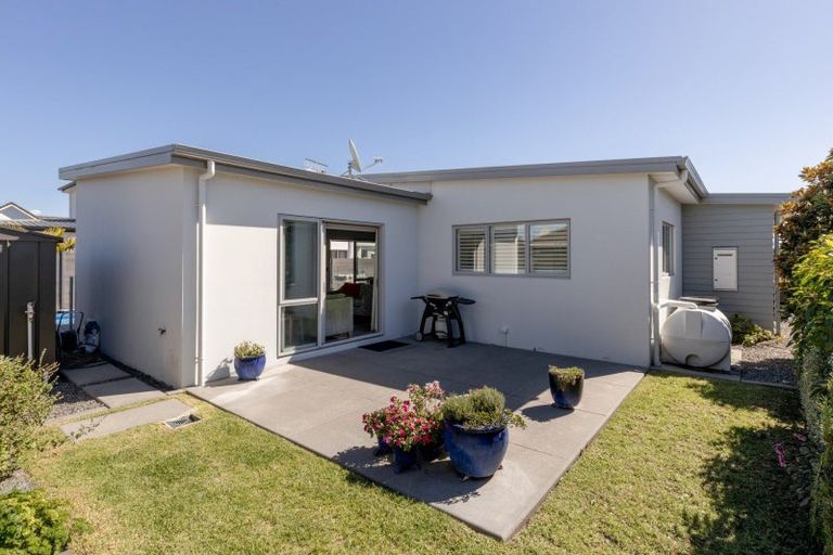 Photo of property in 15 Maria Tini Drive, Papamoa Beach, Papamoa, 3118