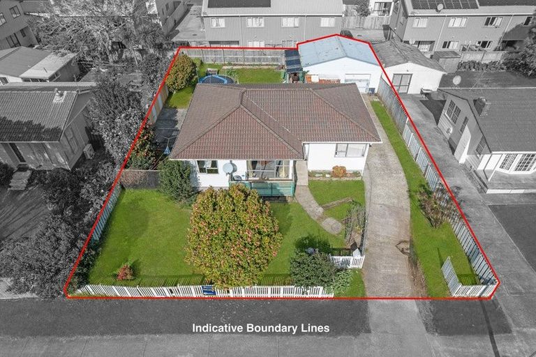 Photo of property in 14 Bedlington Avenue, Manurewa, Auckland, 2102