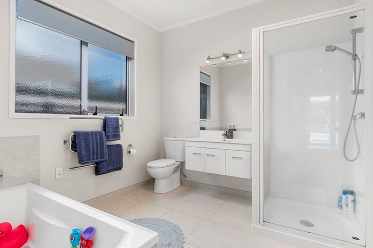 Photo of property in 26 Landing Drive, Pyes Pa, Tauranga, 3112