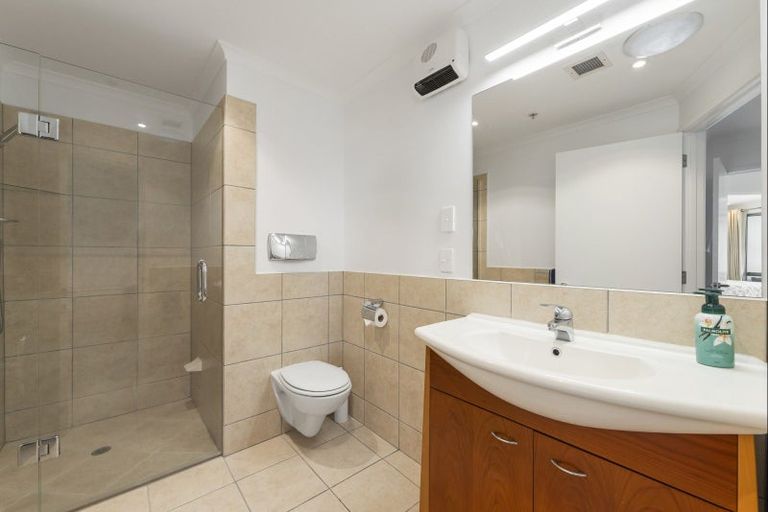 Photo of property in 314/136 Marine Parade, Mount Maunganui, 3116