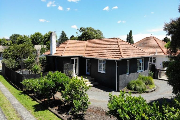 Photo of property in 15 Galway Avenue, Hamilton East, Hamilton, 3216