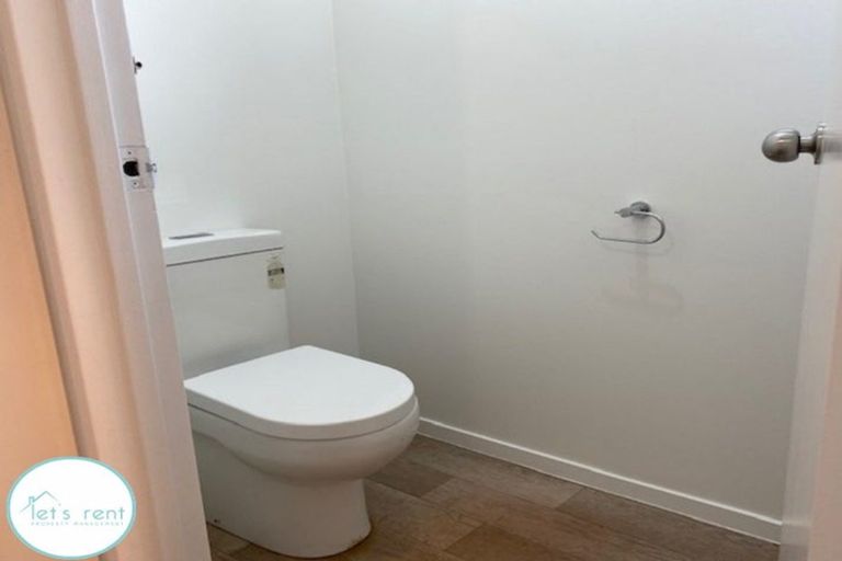 Photo of property in 13 Volante Avenue, Wattle Downs, Auckland, 2103