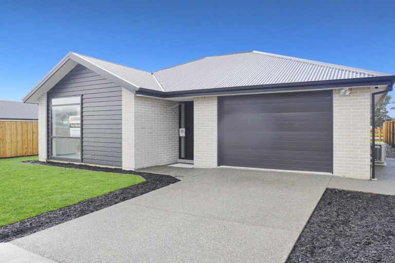 Photo of property in 13 Quinn Crescent, Woodend, 7610