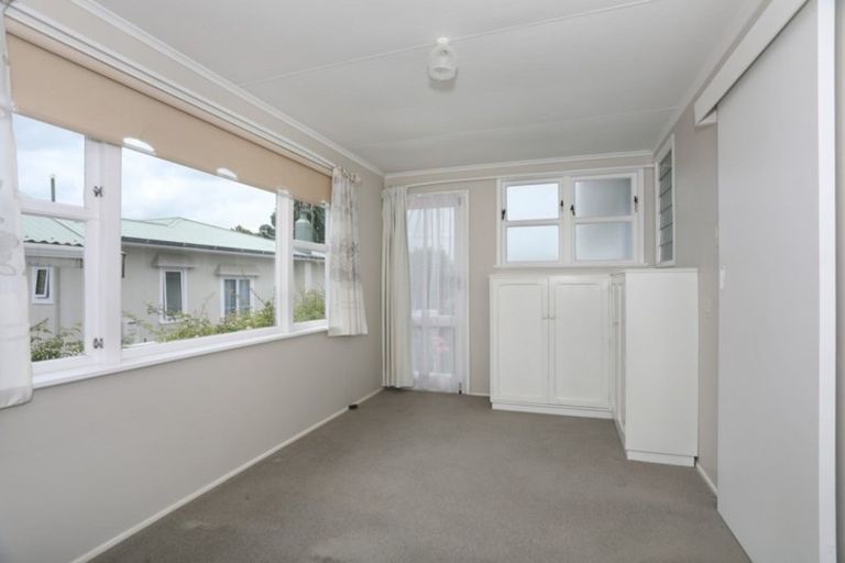Photo of property in 2 Signal Street, Marton, 4710