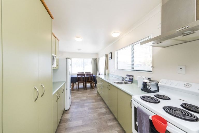 Photo of property in 13 Milne Street, Hunterville, 4730