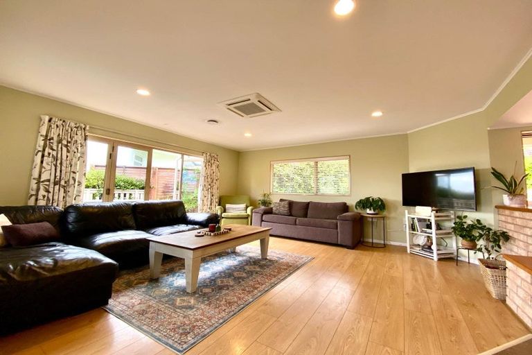 Photo of property in 16 Jackson Place, Pukekohe, 2120