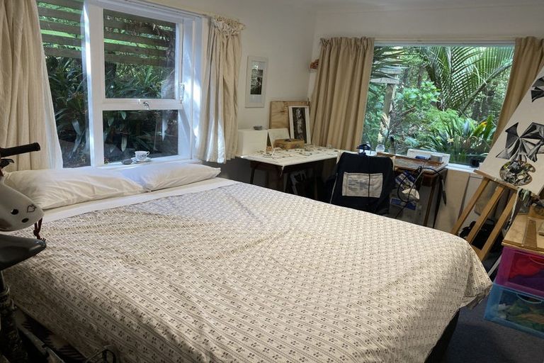 Photo of property in 53a Onedin Place, Titirangi, Auckland, 0604