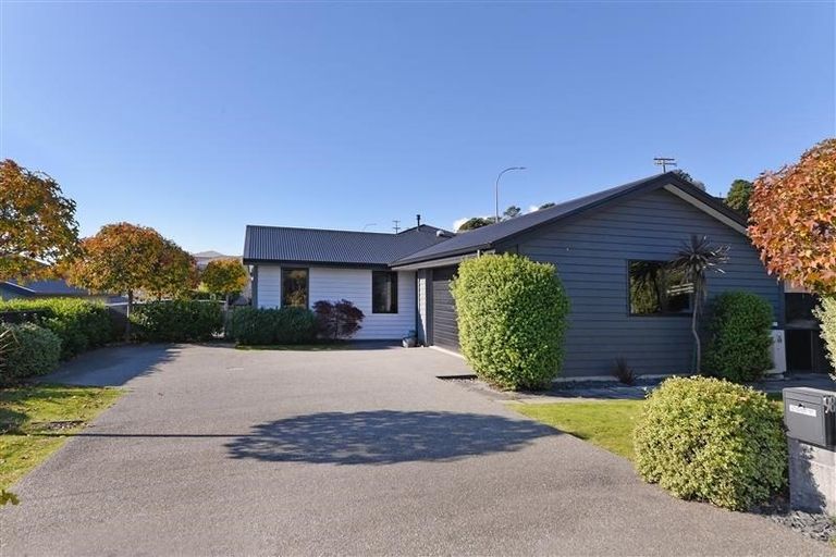 Photo of property in 98 Washbourn Drive, Richmond, 7020