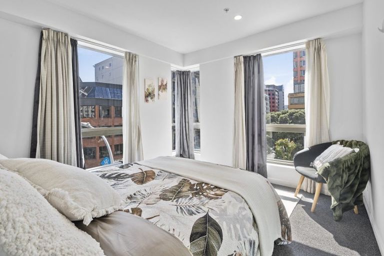 Photo of property in Terrace Heights Apartments, 3c/163 The Terrace, Wellington Central, Wellington, 6011