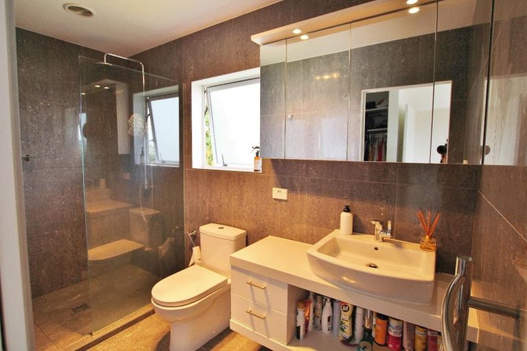 Photo of property in 78 Hillcrest Avenue, Hillcrest, Auckland, 0627