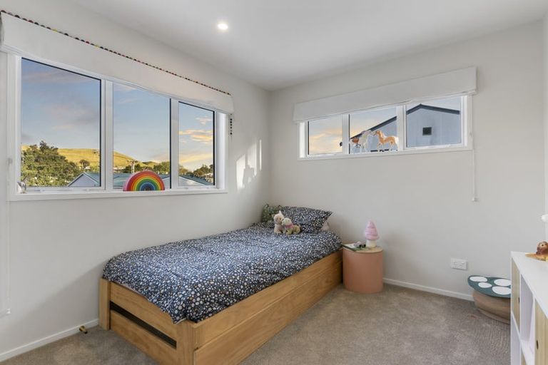 Photo of property in 35a Sullivan Avenue, Mangere Bridge, Auckland, 2022