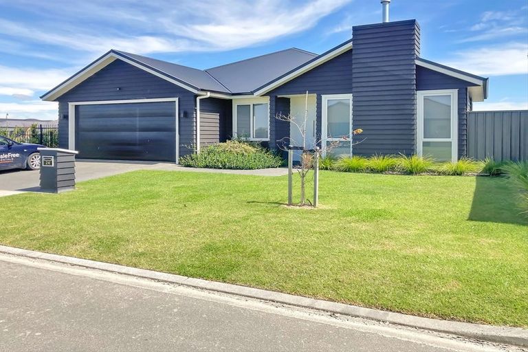 Photo of property in 24 Kaituna Place, Te Awa, Napier, 4110