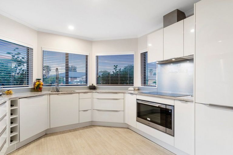 Photo of property in 9 James Henry Avenue, Papamoa Beach, Papamoa, 3118