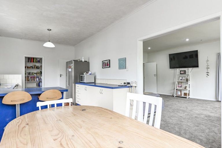 Photo of property in 205 Kenilworth Road, Mayfair, Hastings, 4122