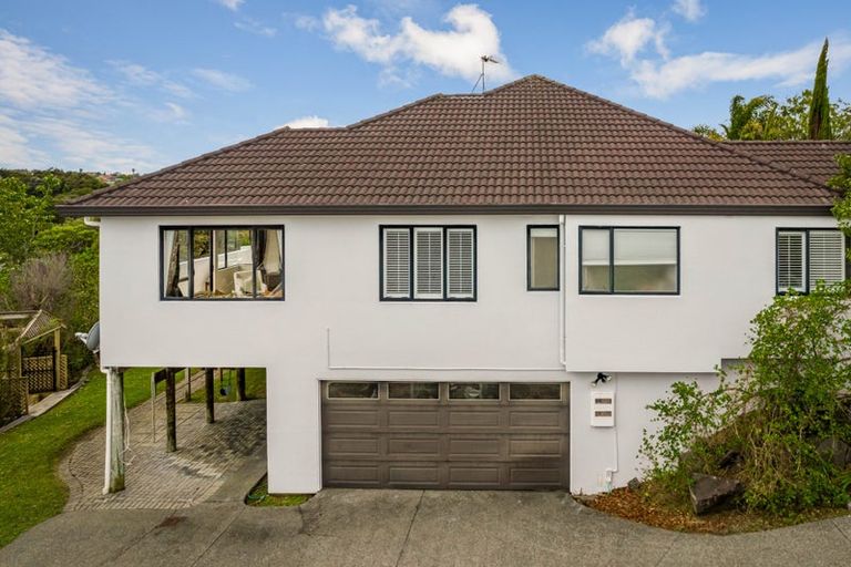 Photo of property in 5 Hobie Court, West Harbour, Auckland, 0618