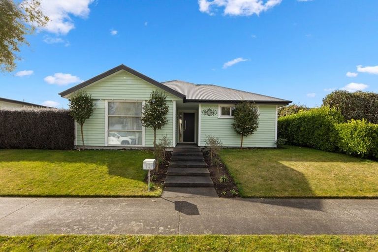 Photo of property in 12 Kawakawa Street, Pegasus, 7612