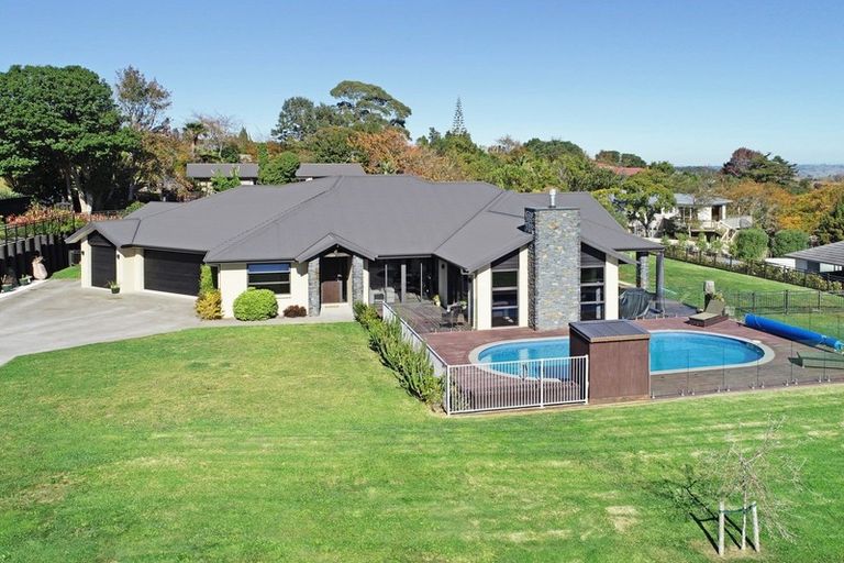 Photo of property in 11 Bernora Crescent, Bombay, 2675