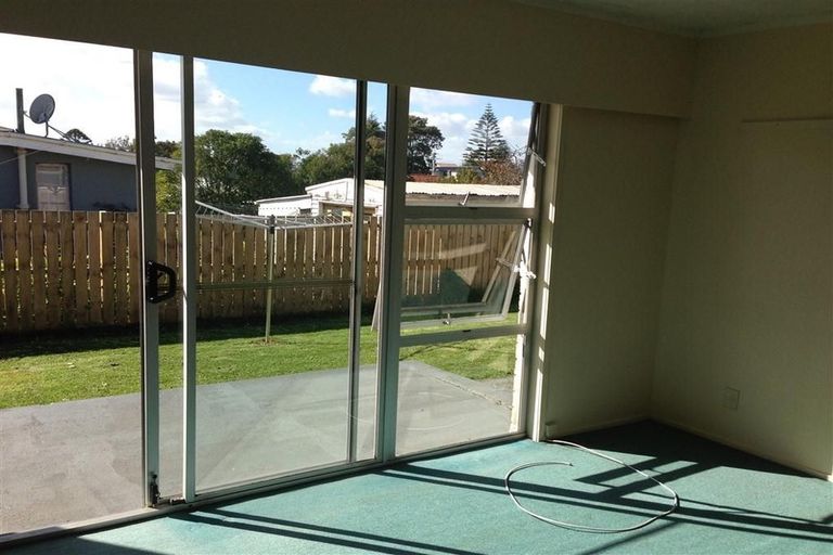 Photo of property in 2/8 Margaret Road, Papatoetoe, Auckland, 2025
