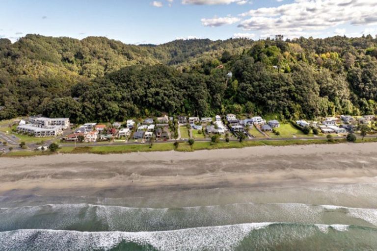 Photo of property in 21 West End Road, Ohope, 3121