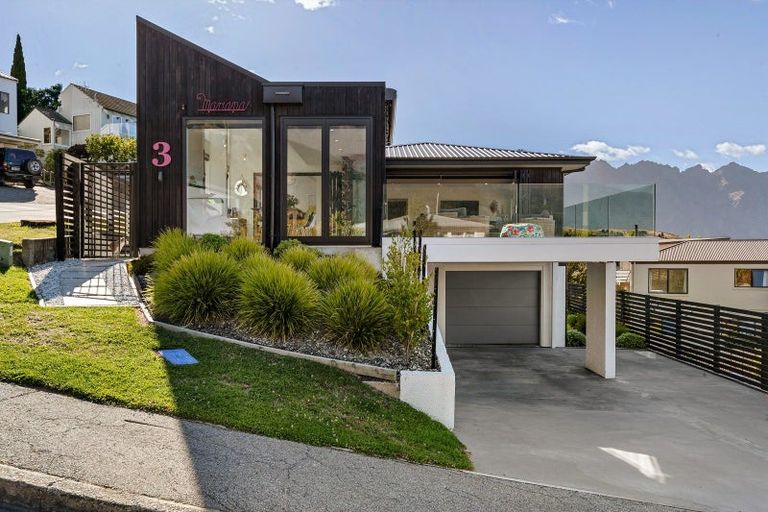 Photo of property in 3 Panorama Place, Queenstown, 9300