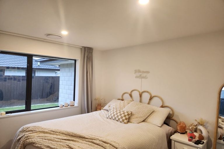 Photo of property in 8 Selfe Crescent, Burwood, Christchurch, 8083