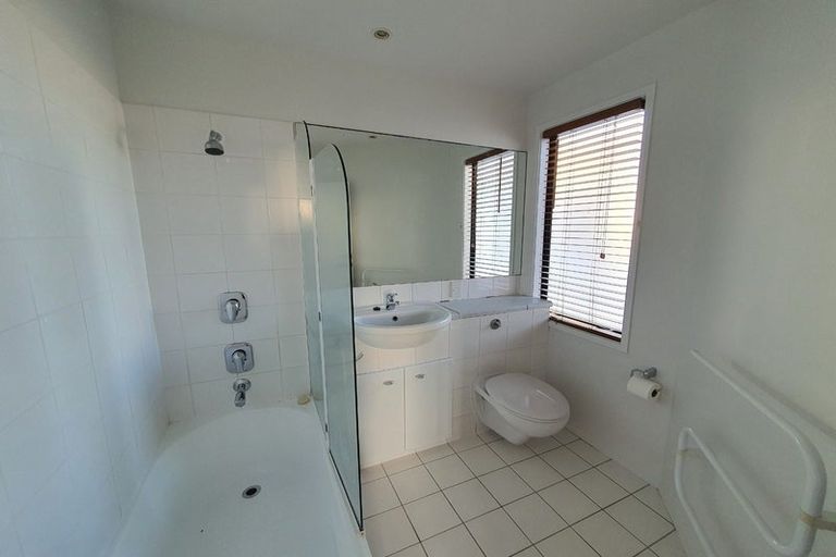 Photo of property in 14/50 Livingstone Street, Westmere, Auckland, 1022