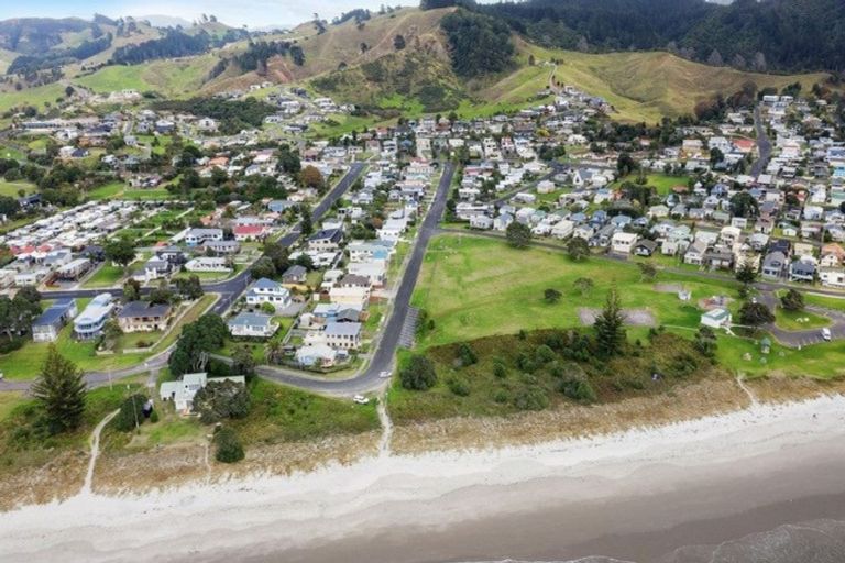 Photo of property in 18 Brighton Road, Waihi Beach, 3611