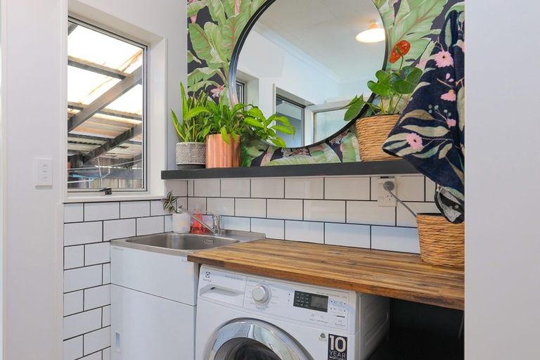 Photo of property in 6 Windlesham Place, Wakefield, 7025