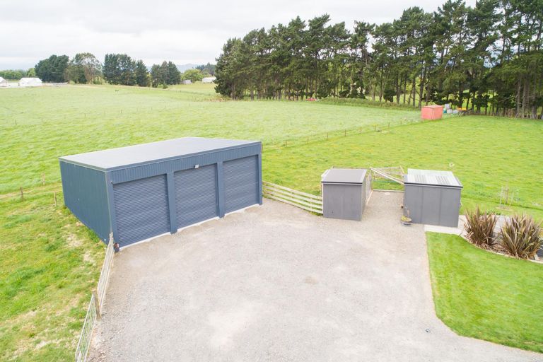 Photo of property in 5/454 Stoney Creek Road, Kelvin Grove, Palmerston North, 4470