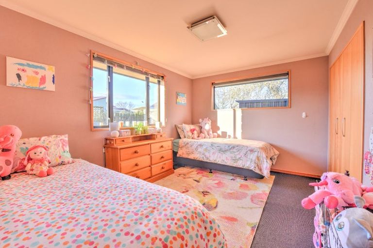 Photo of property in 6 Robina Place, Gore, 9710