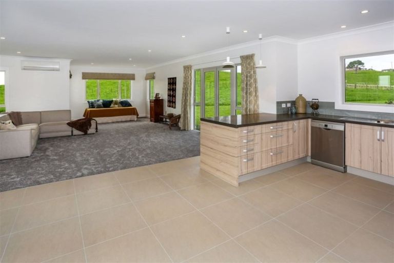 Photo of property in 3 Sands Road, Waiuku, 2681