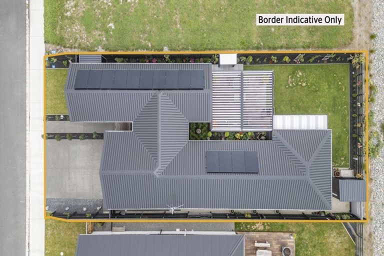 Photo of property in 18 Ellmers Street, Woodend, 7691