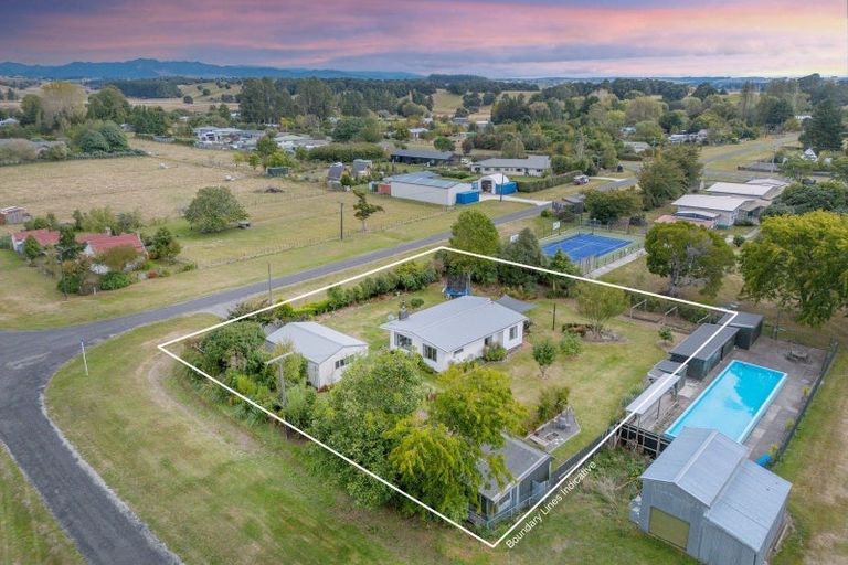 Photo of property in 20 Murchison Street, Tikokino, Waipawa, 4273